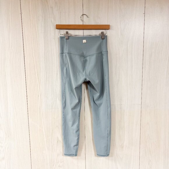 Vuori Studio Pocket Leggings in Light Blue - Picture 2 of 8